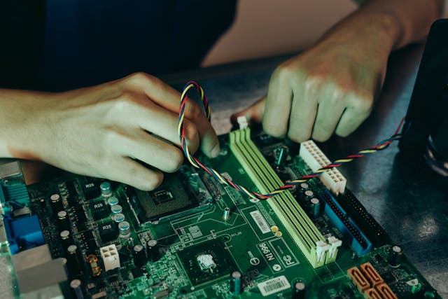 Wanneer je laptop even niet meer wil: waarom laptop reparatie bij Yorcom het verschil maakt